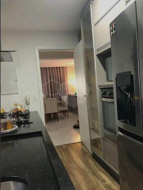 Apartamento à venda com 3 quartos, 145m² - Foto 9