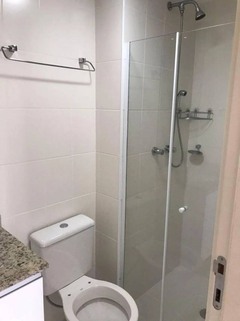 Apartamento à venda com 2 quartos, 65m² - Foto 2