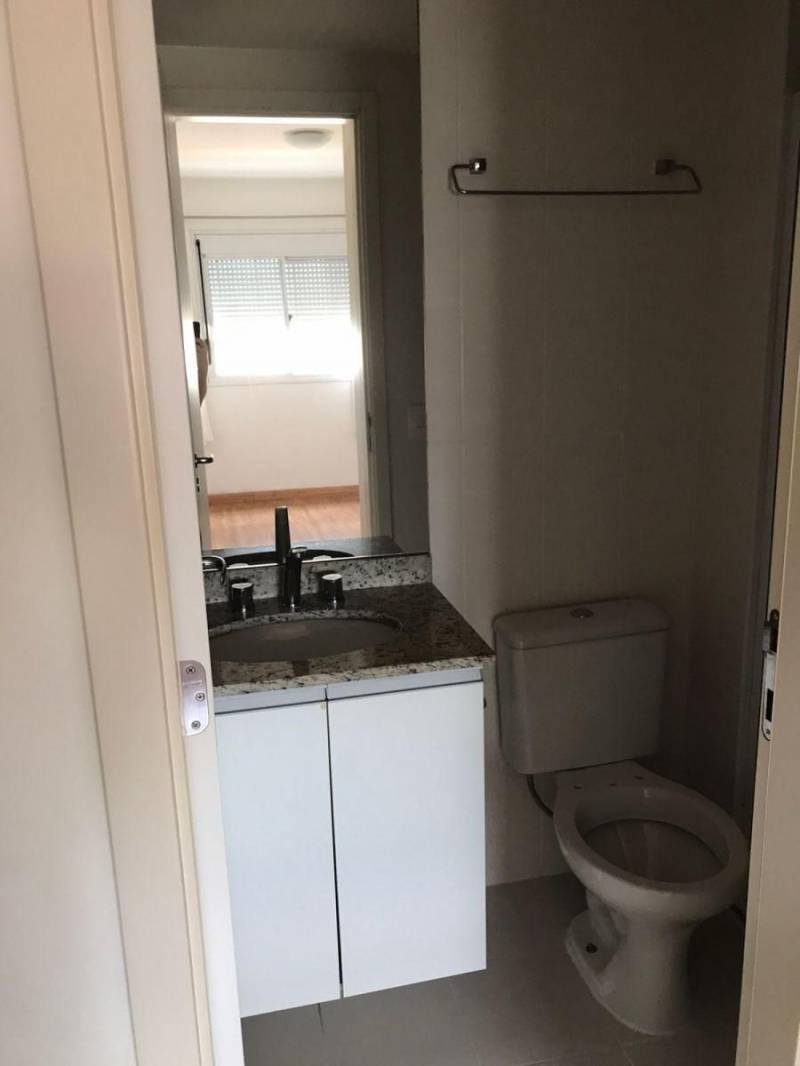 Apartamento à venda com 2 quartos, 65m² - Foto 17