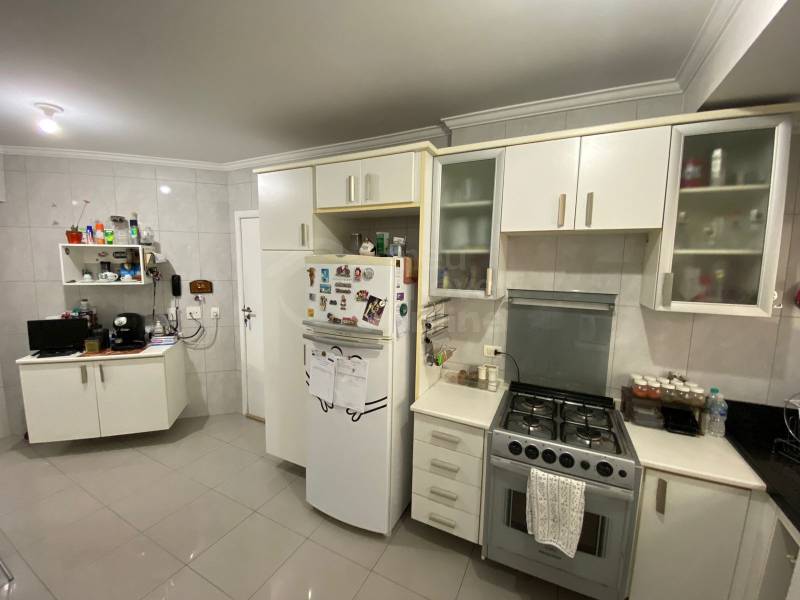 Apartamento à venda com 3 quartos, 127m² - Foto 11