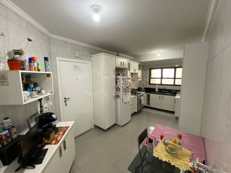 Apartamento à venda com 3 quartos, 127m² - Foto 14