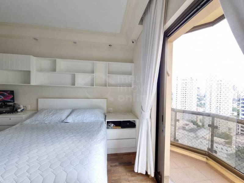 Apartamento à venda com 4 quartos, 270m² - Foto 3