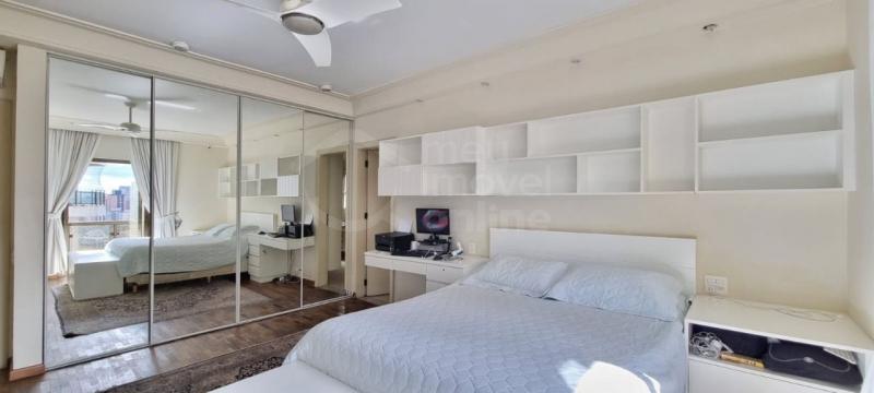 Apartamento à venda com 4 quartos, 270m² - Foto 4